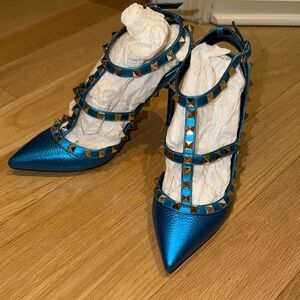 Limited edition Blue Studded Women's Valentino Rockstud Heels